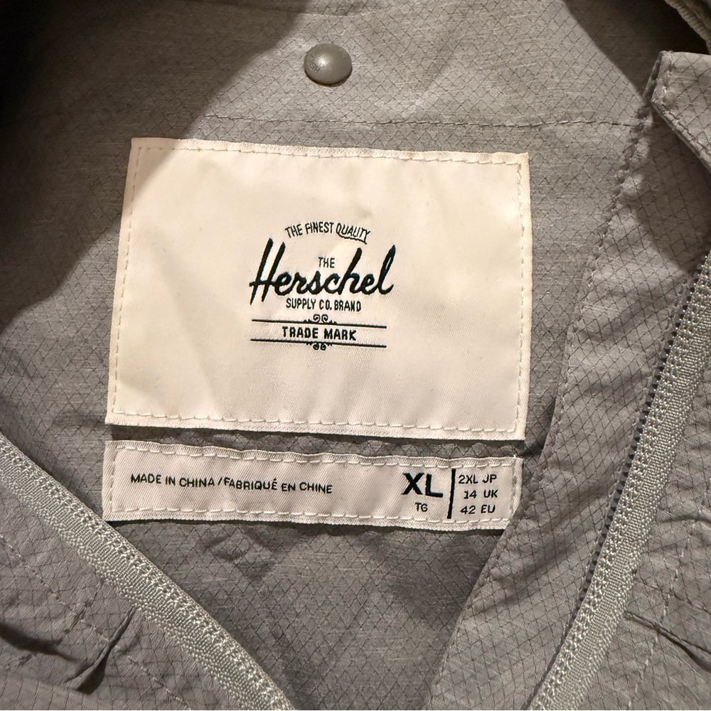 Herschel Supply Co Hooded Windbreaker Jacket Gray XL Lightweight Zip Up - Picture 3 of 10